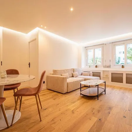 Beautiful In West 16th Daire Paris